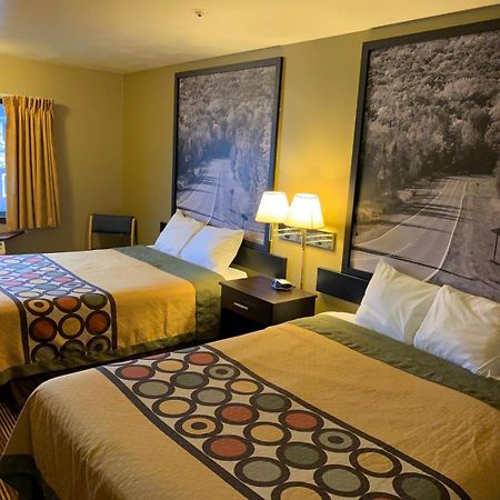 Super 8 By Wyndham Eau Claire Wi Ξενοδοχείο Εξωτερικό φωτογραφία