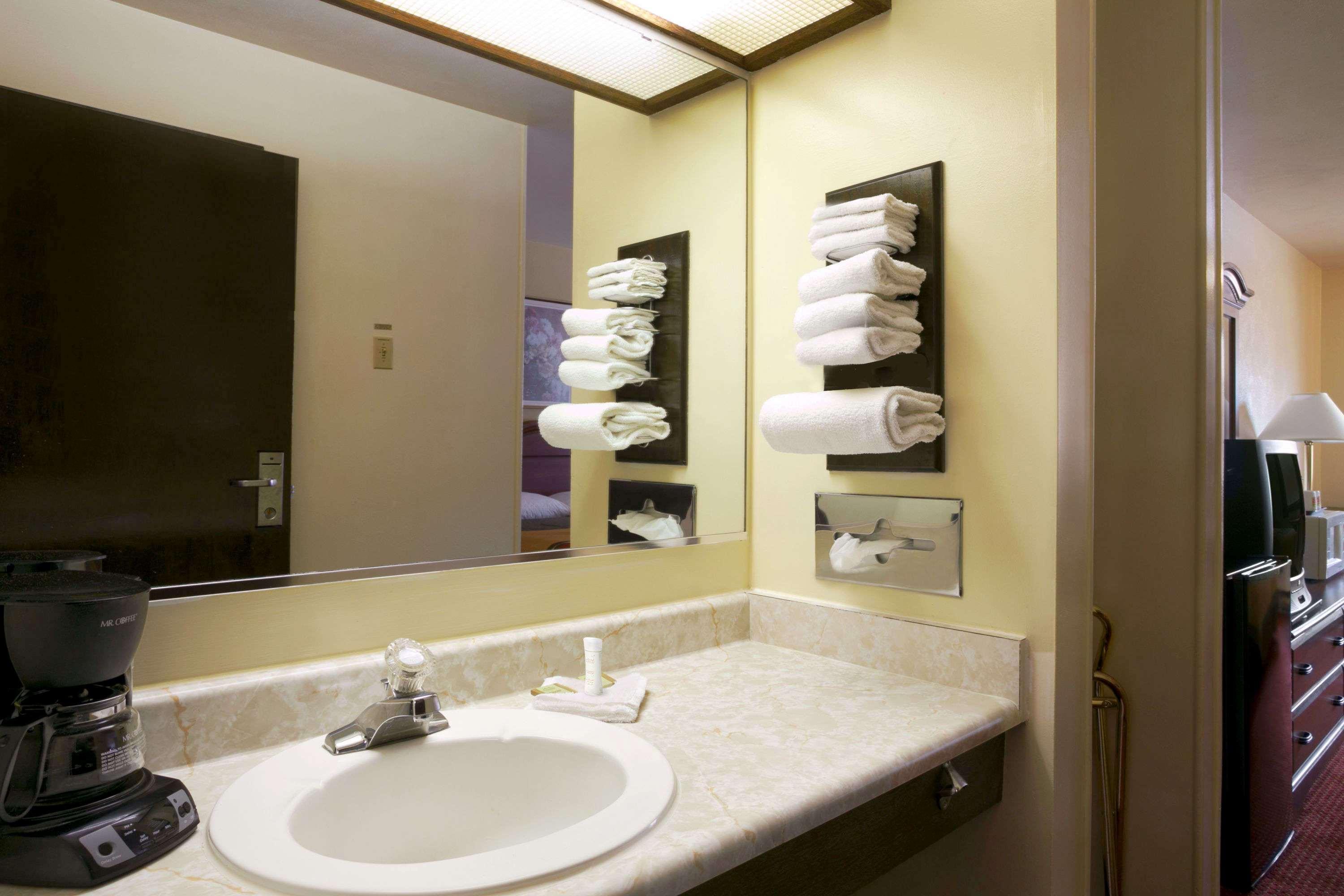 Super 8 By Wyndham Eau Claire Wi Ξενοδοχείο Εξωτερικό φωτογραφία