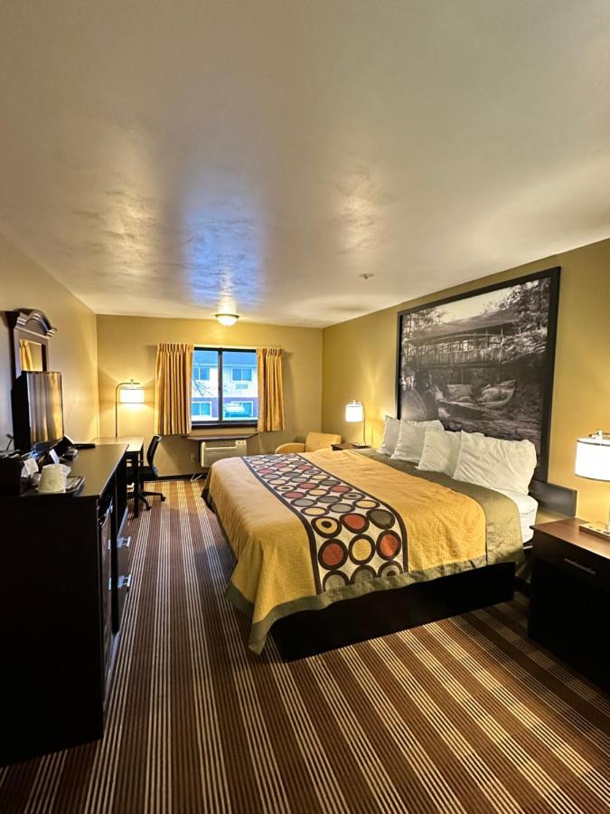 Super 8 By Wyndham Eau Claire Wi Ξενοδοχείο Εξωτερικό φωτογραφία