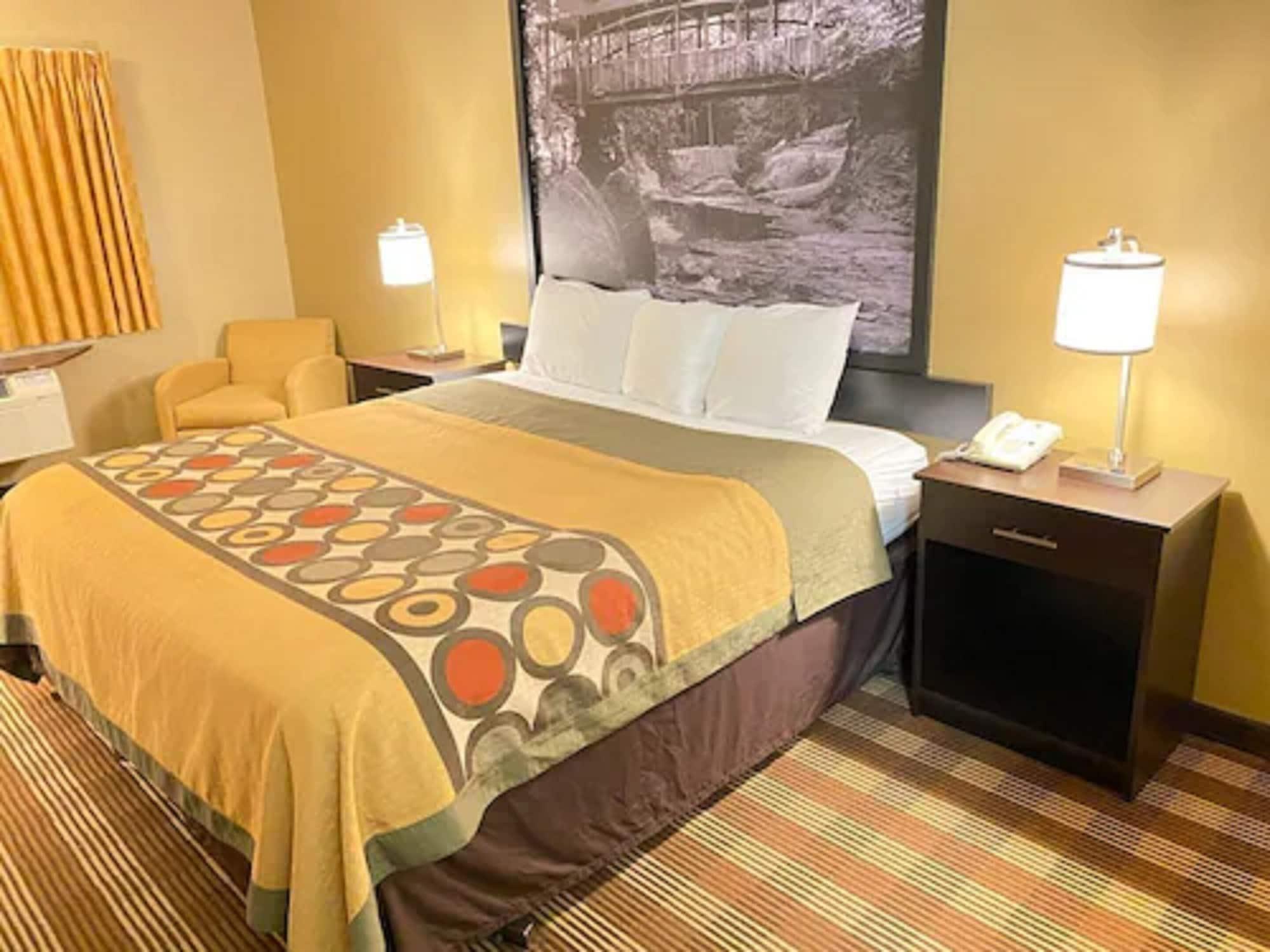 Super 8 By Wyndham Eau Claire Wi Ξενοδοχείο Εξωτερικό φωτογραφία