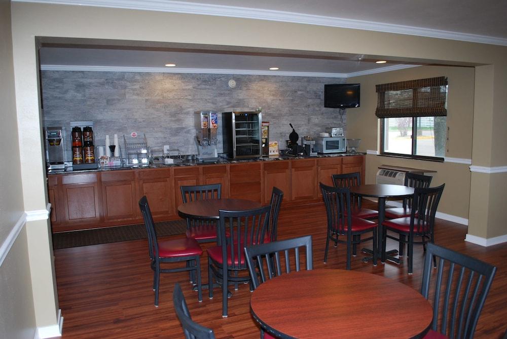 Super 8 By Wyndham Eau Claire Wi Ξενοδοχείο Εξωτερικό φωτογραφία
