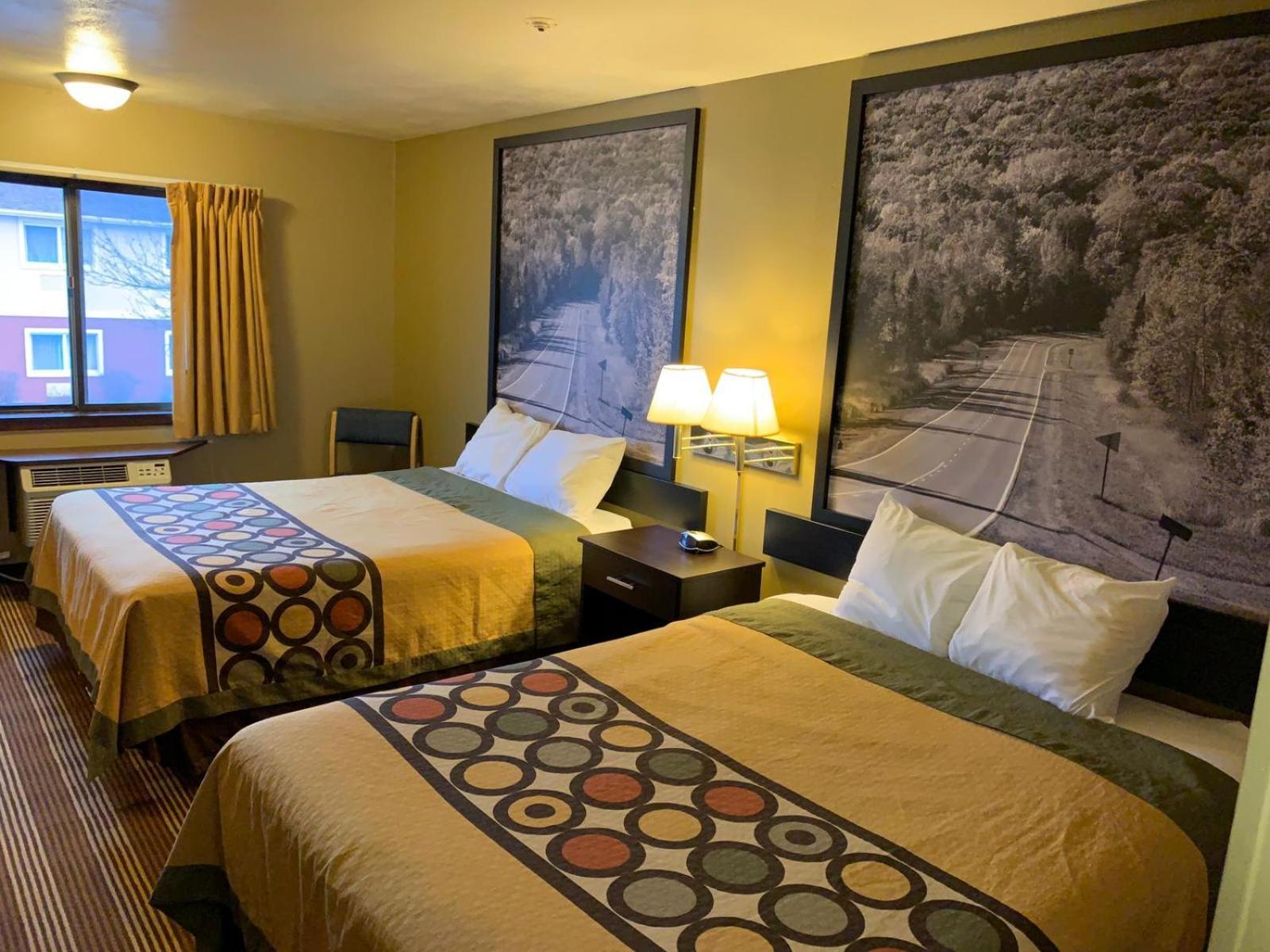 Super 8 By Wyndham Eau Claire Wi Ξενοδοχείο Εξωτερικό φωτογραφία