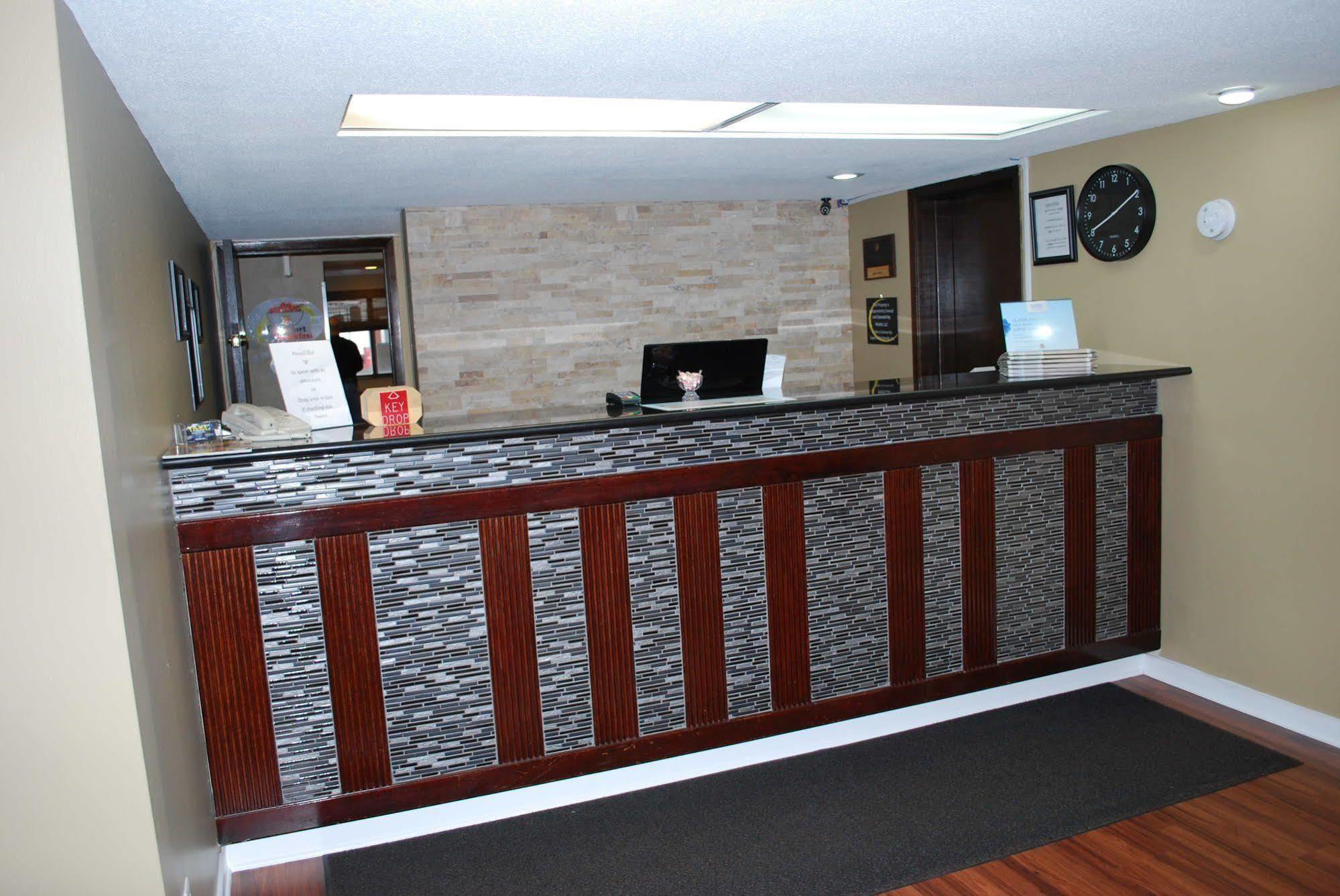 Super 8 By Wyndham Eau Claire Wi Ξενοδοχείο Εξωτερικό φωτογραφία